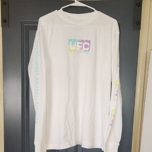 UFC Offical 2022 White Long Sleeve Graphic Tee Size Medium NWT